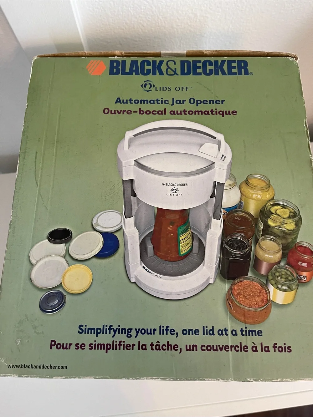Black & Decker Lids Off Automatic Jar Opener JW200 White New Open Box Electric